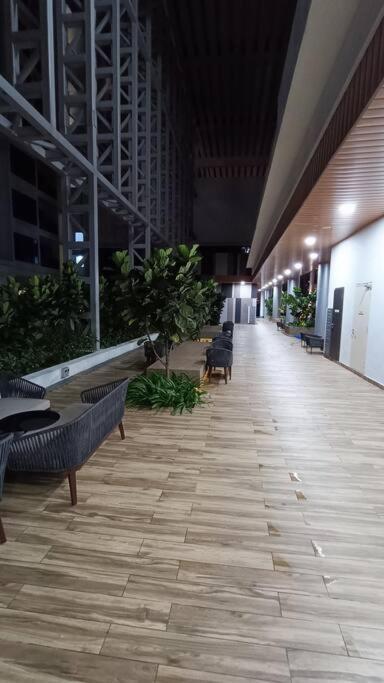 Apartament C14B Modern Infinity Pool Klcc Balcony View Kuala Lumpur Zewnętrze zdjęcie
